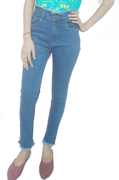 Slim Skinny & Regular fit denim jeans for women